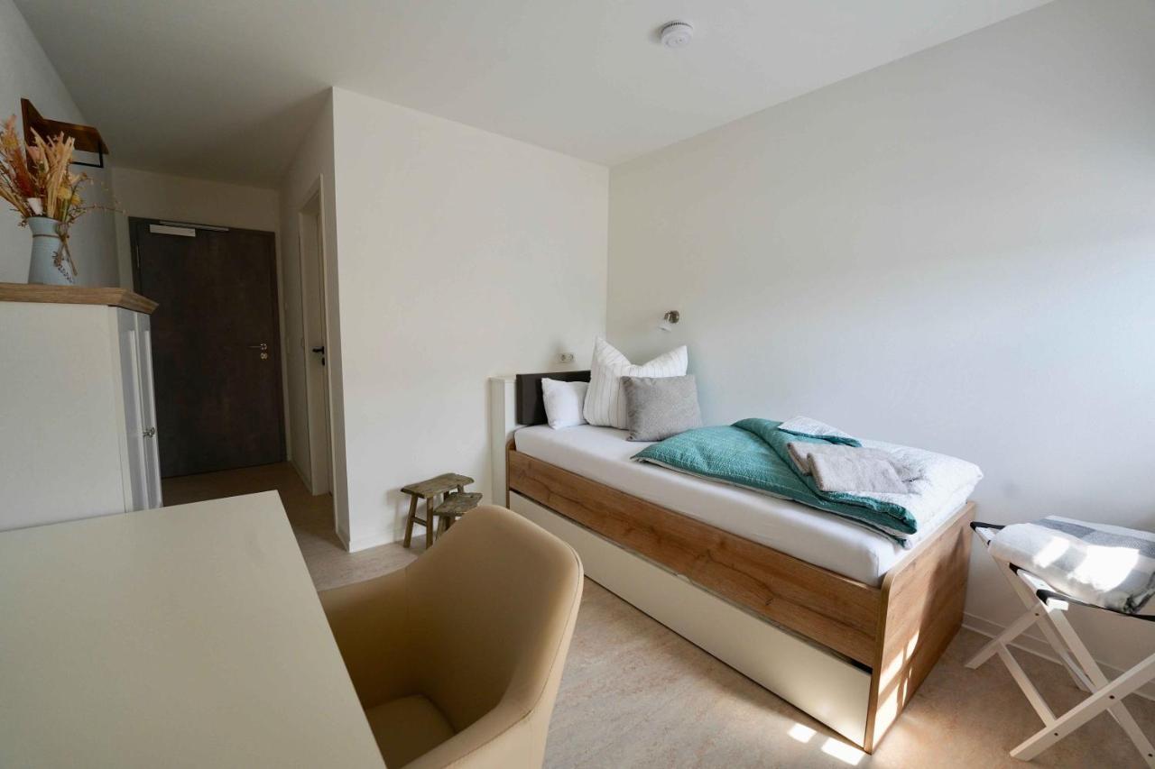Familien- Und Apartmenthotel Lerchenberghof Walddorf  エクステリア 写真