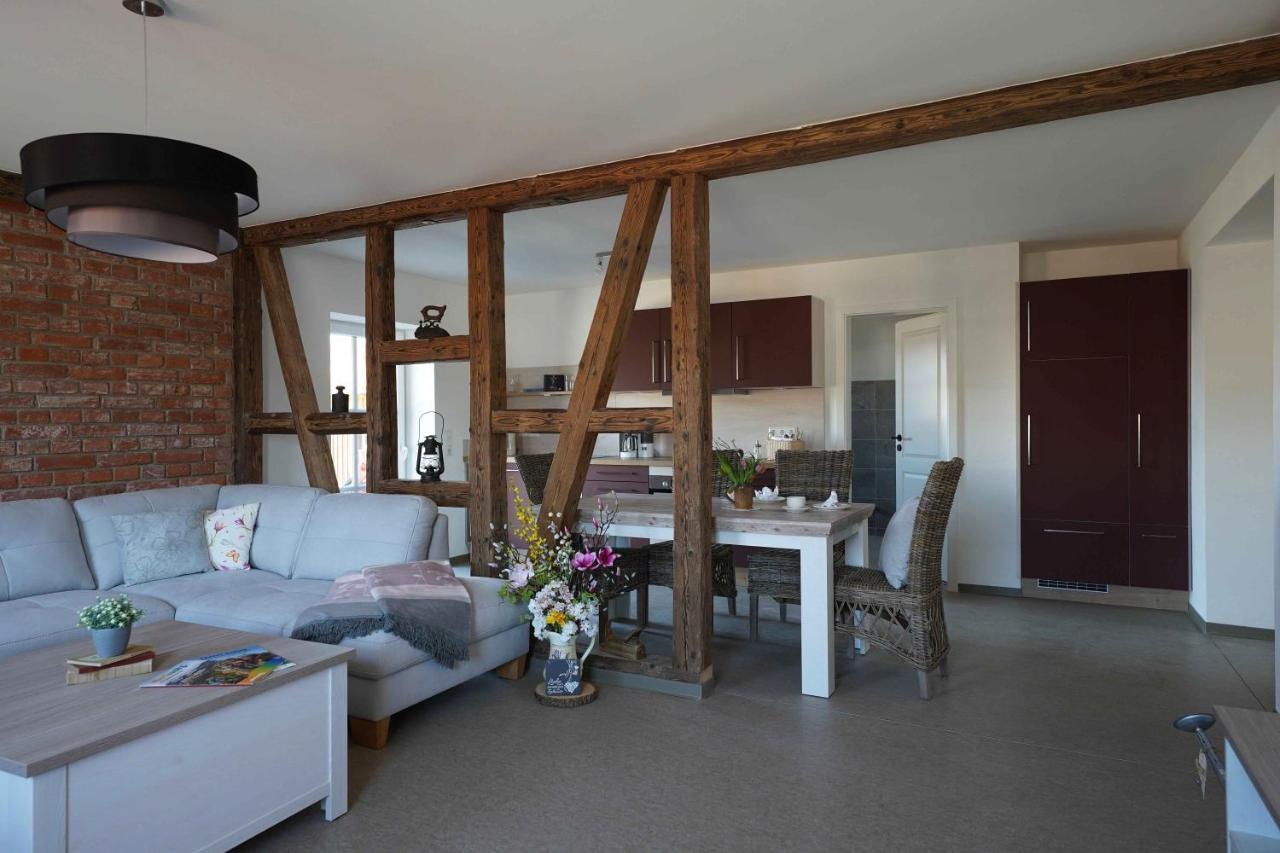 Familien- Und Apartmenthotel Lerchenberghof Walddorf  エクステリア 写真