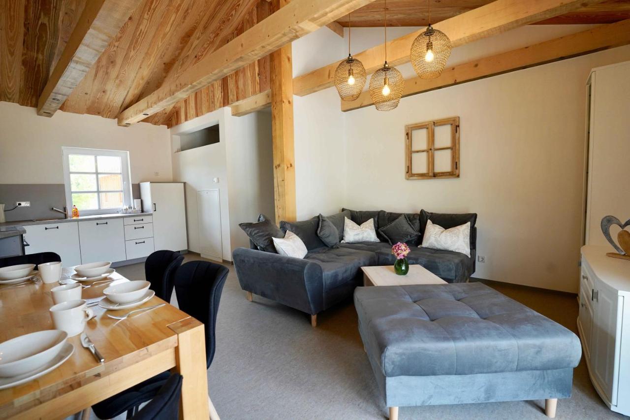 Familien- Und Apartmenthotel Lerchenberghof Walddorf  エクステリア 写真
