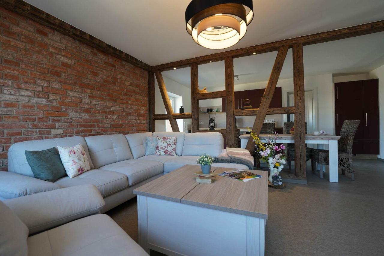 Familien- Und Apartmenthotel Lerchenberghof Walddorf  エクステリア 写真