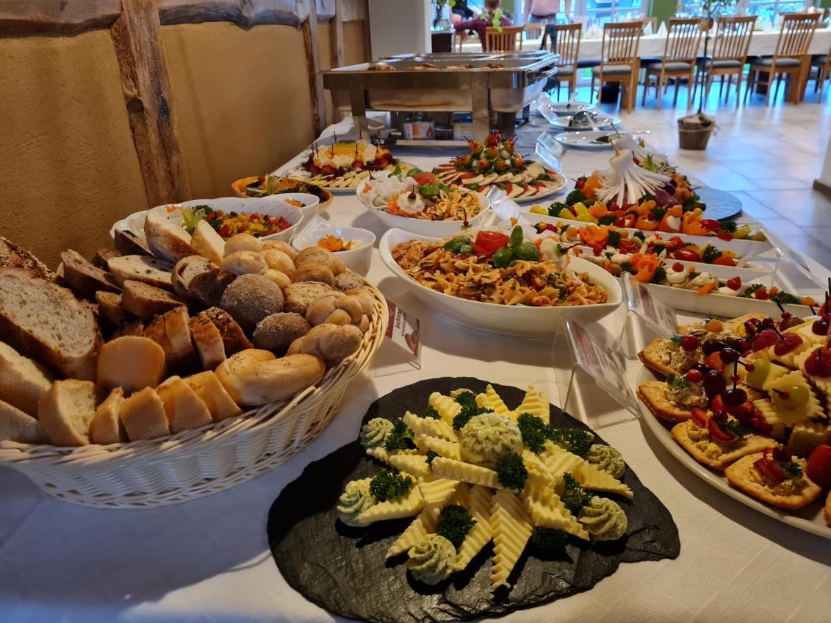 Familien- Und Apartmenthotel Lerchenberghof Walddorf  エクステリア 写真